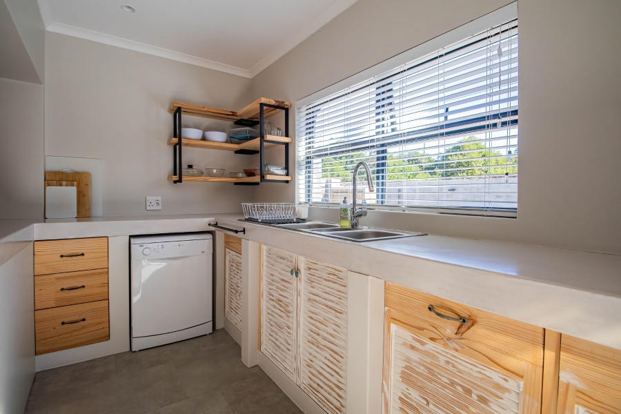 6 Bedroom Property for Sale in Seaside Longships Western Cape